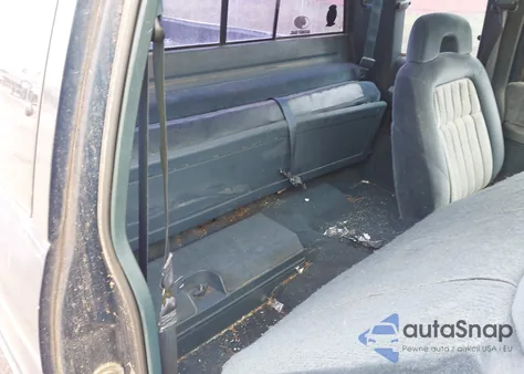 1993 Chevrolet Gmt-400 C2500 from USA, damaged, VIN 2GCGC29N6P1107889